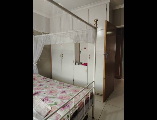 3 BEDROOM HOUSE FOR SALE IN LENNOXTON